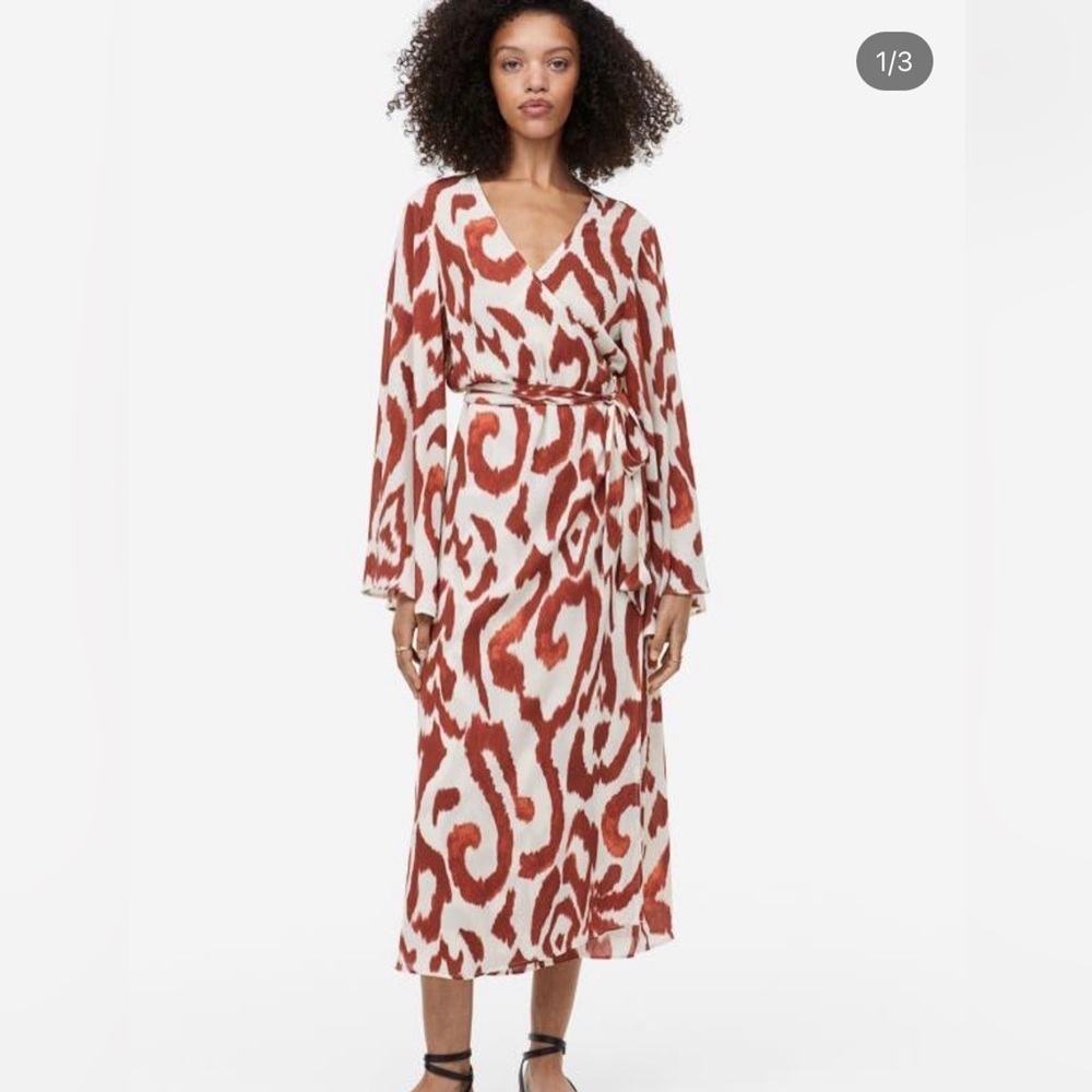 NWOT H&M women’s long wrap dress cream/brown patterned